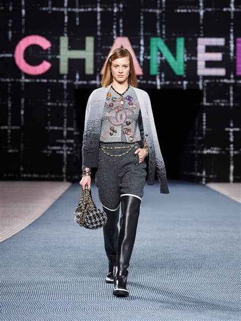 chanel autumn winter 2022|Chanel runway 2022.